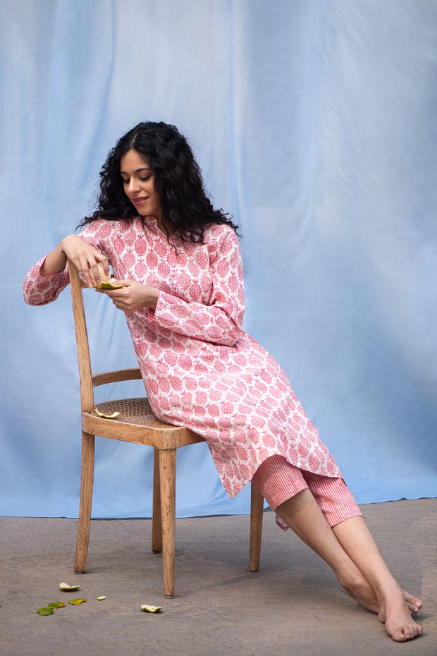 Masakali Rozana Pineapple Mangalgiri Kurta