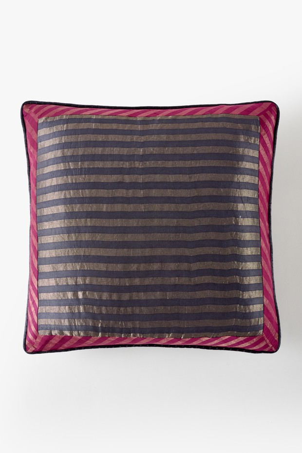 Charbagh Stripe Textured Cushion