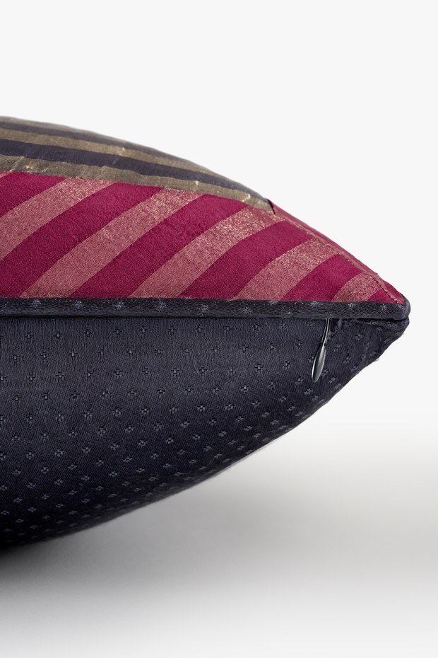Charbagh Stripe Textured Cushion