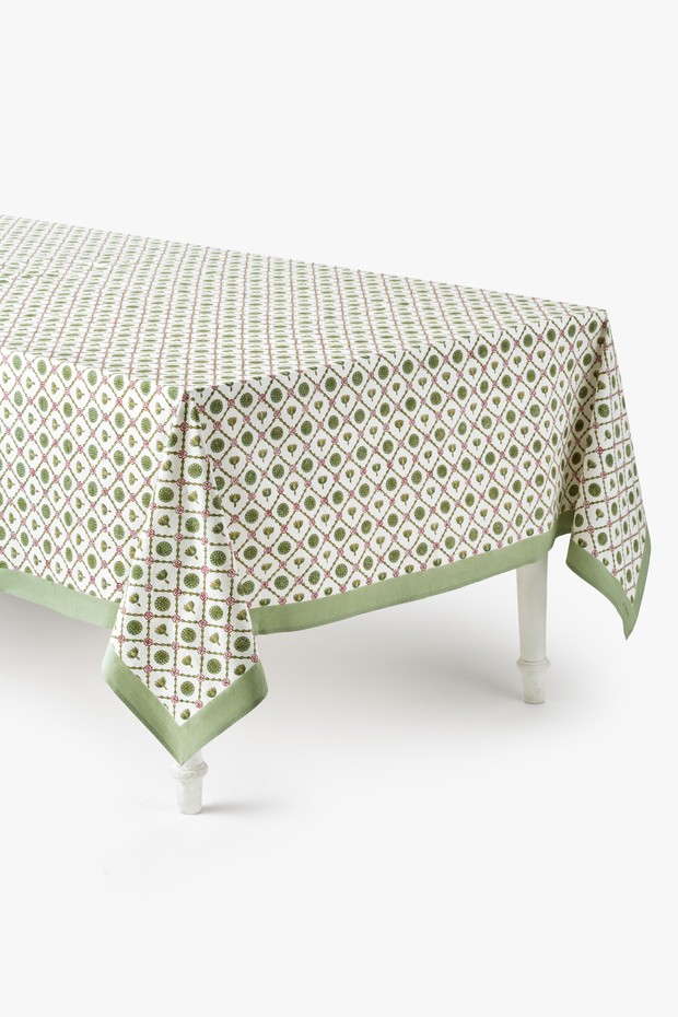 Anjali Cambric Table Cloth