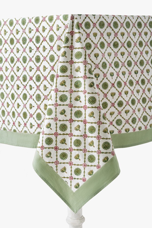 Anjali Cambric Table Cloth