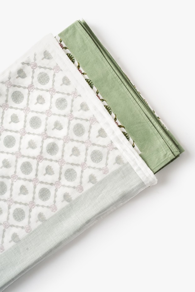 Anjali Cambric Table Cloth