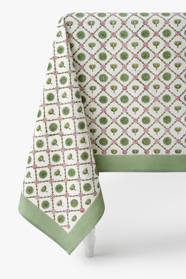 Anjali Cambric Table Cloth
