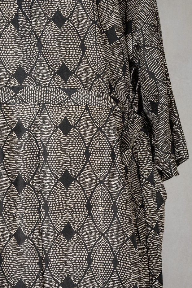 Saanjh Peer Silk Kaftan