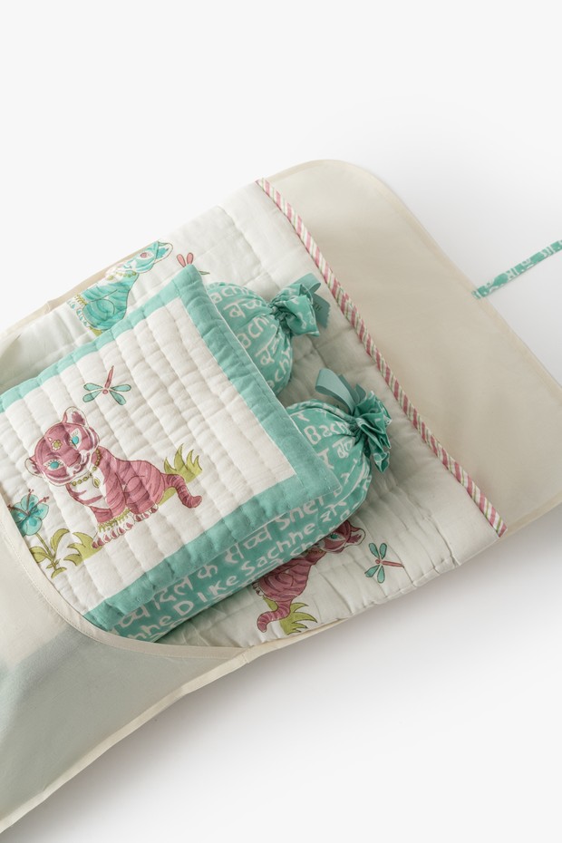 Set of 4 - Sher Bacche Muslin Infant Set